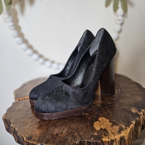 Gucci Black Lace Platform Heels Size 36 Italy Authentic RA Verified Designer - Picture 3 of 16